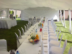 Imprezy plenerowe - stoły podłużne - Yellow Catering
